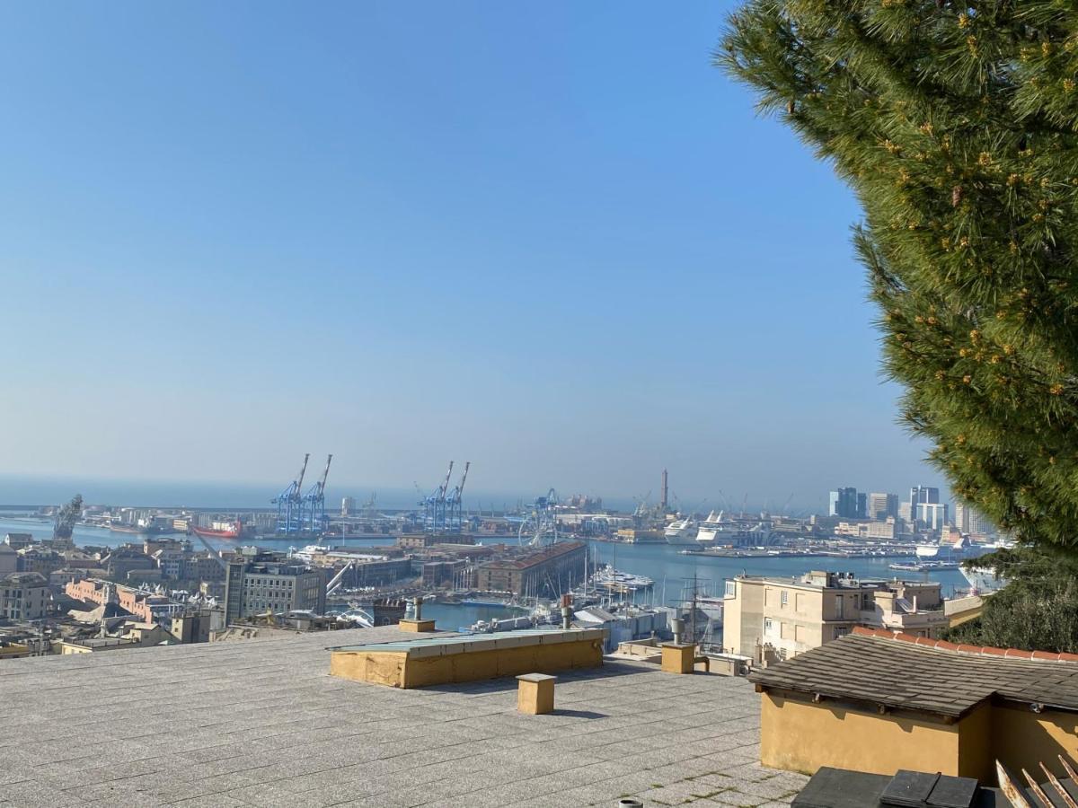 Vacanza al Ponte Reale Genova Esterno foto
