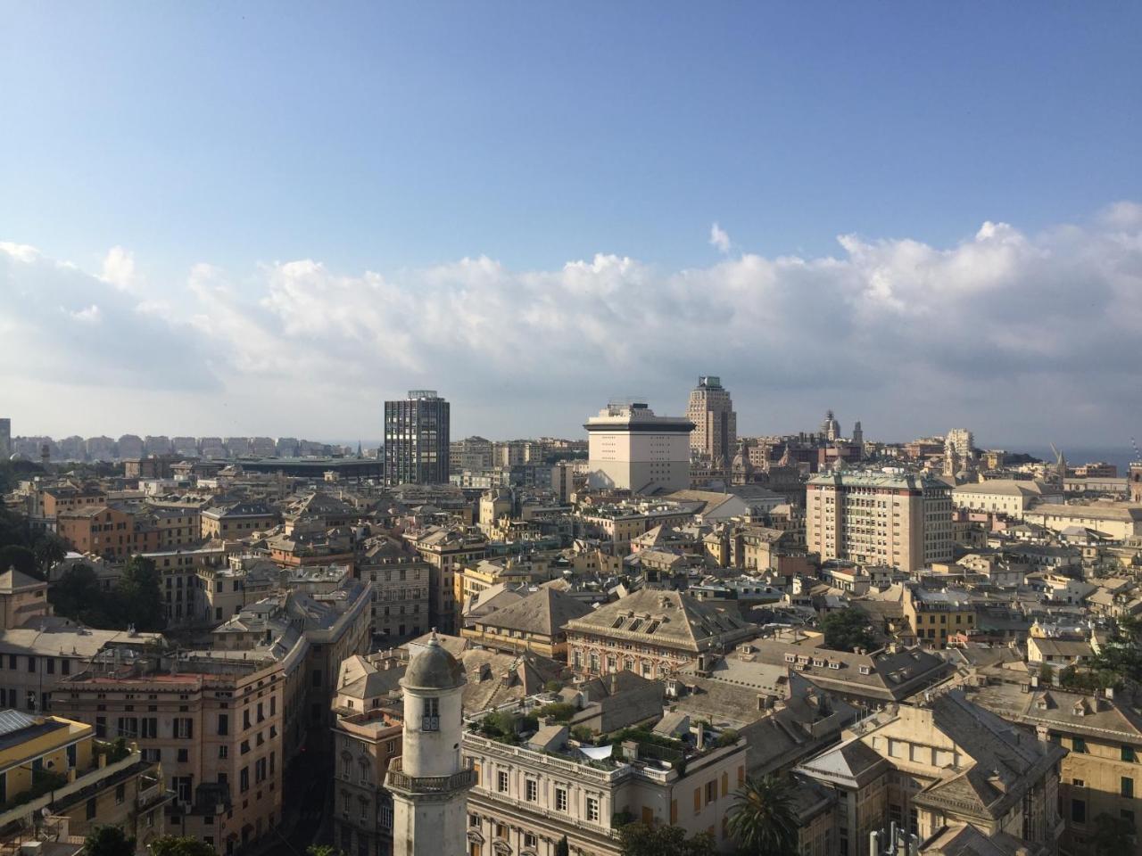 Vacanza al Ponte Reale Genova Esterno foto