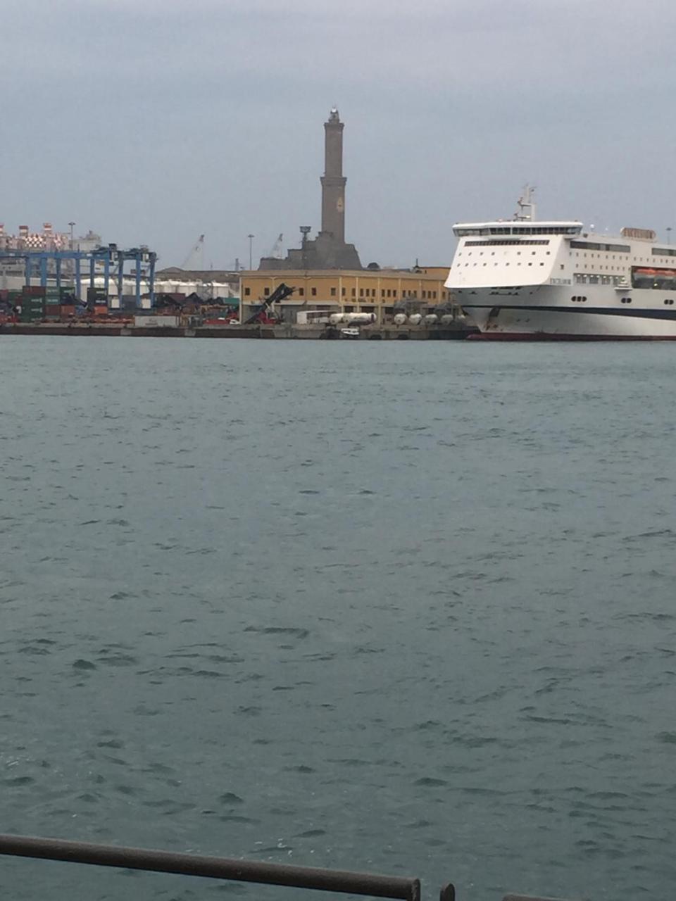 Vacanza al Ponte Reale Genova Esterno foto